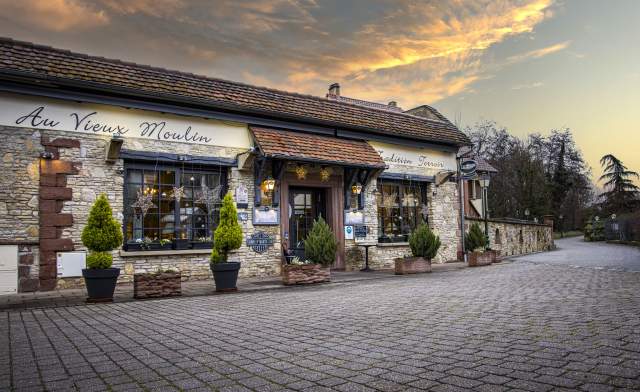 Restaurant mit regionalen Produkten und elsässischen Traditionen in Lauterbourg - Zuhause - Au Vieux Moulin